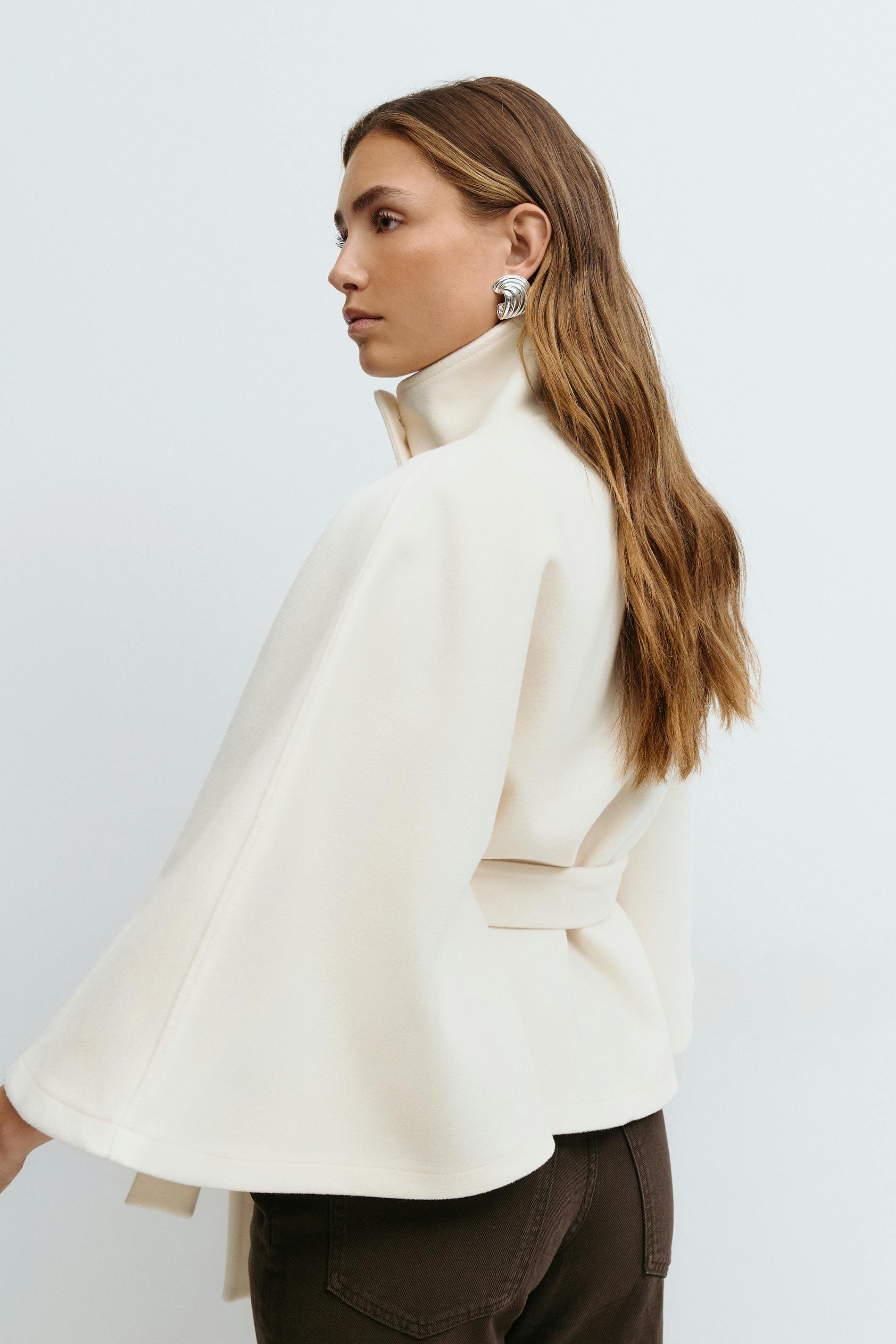 Manteau Cape avec Ceinture